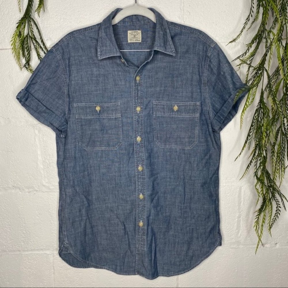 J. Crew Chambray Short Sleeve Button Shirt Size M